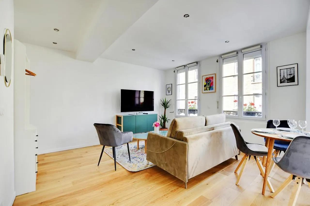 Cmg Jonas-Parc Montsouris-Tour Montparnasse- Apartment Paris