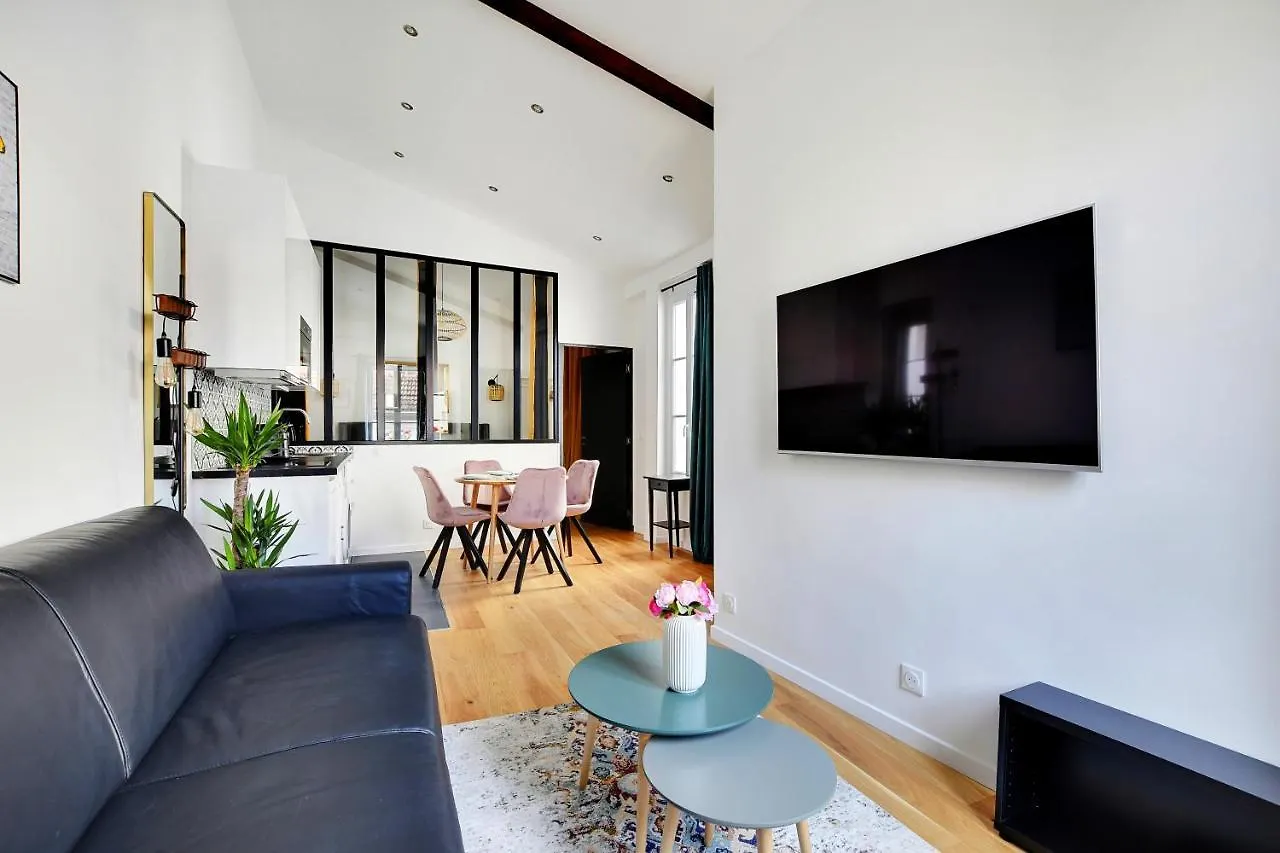 Cmg Jonas-Parc Montsouris-Tour Montparnasse- Apartment Paris France