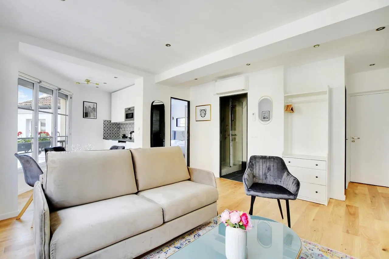 Cmg Jonas-Parc Montsouris-Tour Montparnasse- Apartment Paris