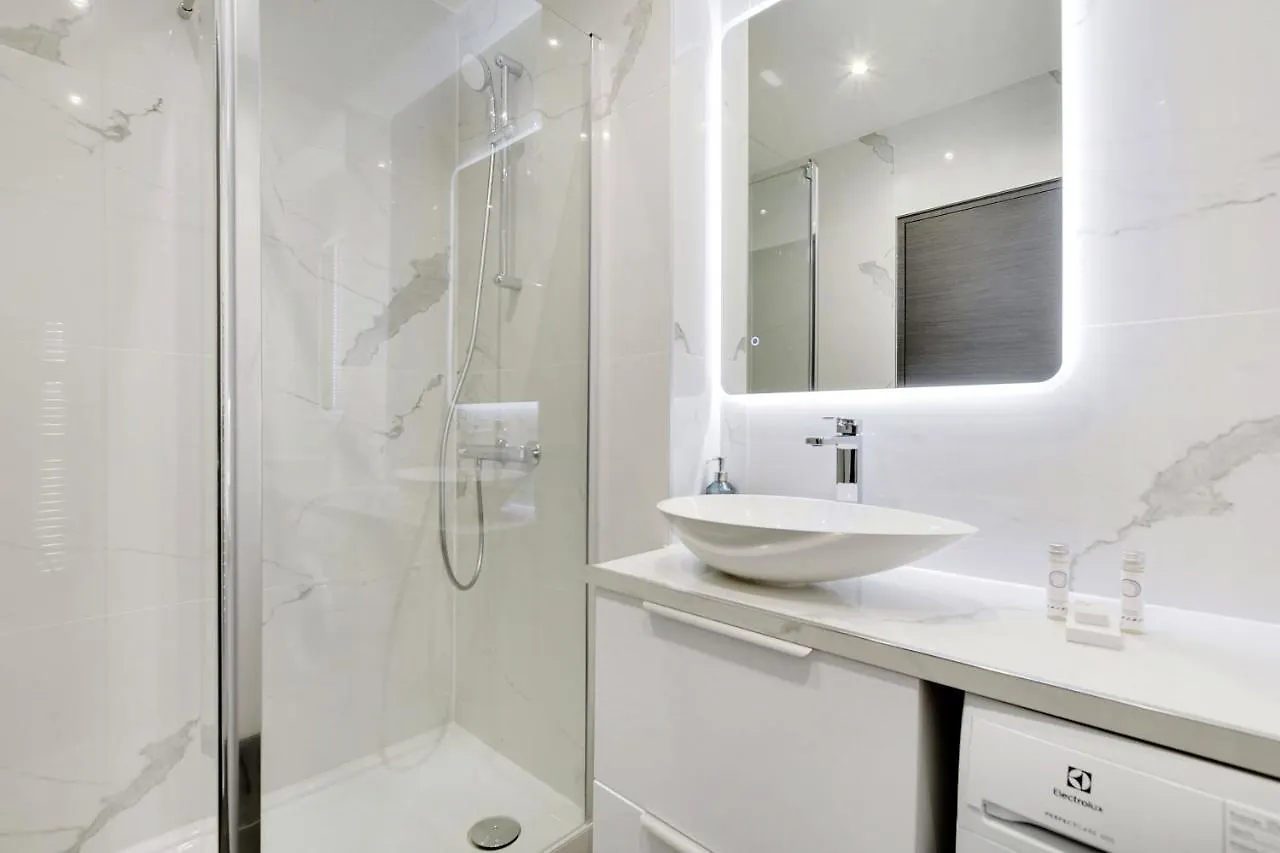 Cmg Jonas-Parc Montsouris-Tour Montparnasse- Apartment Paris