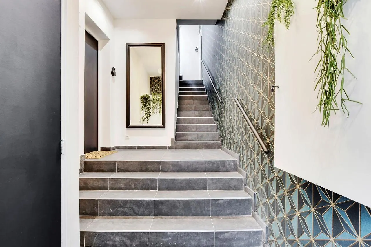 Cmg Jonas-Parc Montsouris-Tour Montparnasse- Apartment Paris