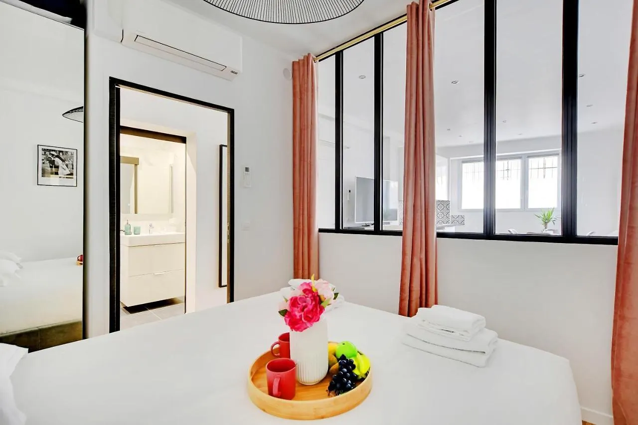 Cmg Jonas-Parc Montsouris-Tour Montparnasse- Apartment Paris France
