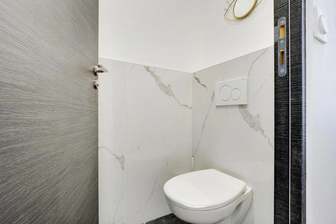 Cmg Jonas-Parc Montsouris-Tour Montparnasse- Apartment Paris France